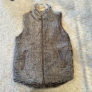 Size XS vest. Sherpa like material.